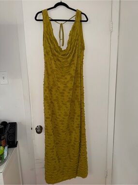 PrettyLittleThing Mustard Textured Cowl Neck Maxi Dress - Backless